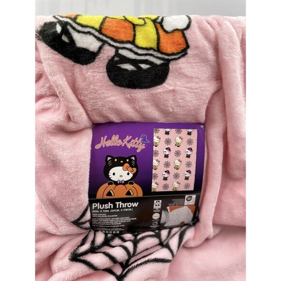 Hello Kitty VIRAL Halloween Throw Blanket Spider Web Pirate Candy Corn 50”x70” - Picture 5 of 7